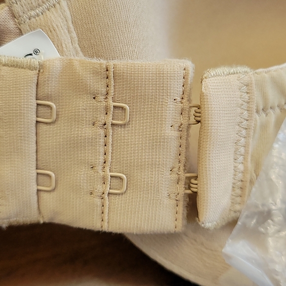 🐶 STRAPLESS BRA - Picture 8 of 11